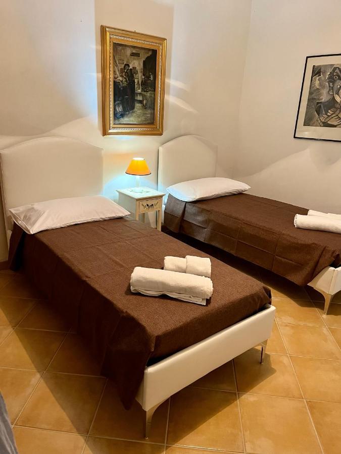 Villa Letizia Rooms & Apartments Noto Exterior foto